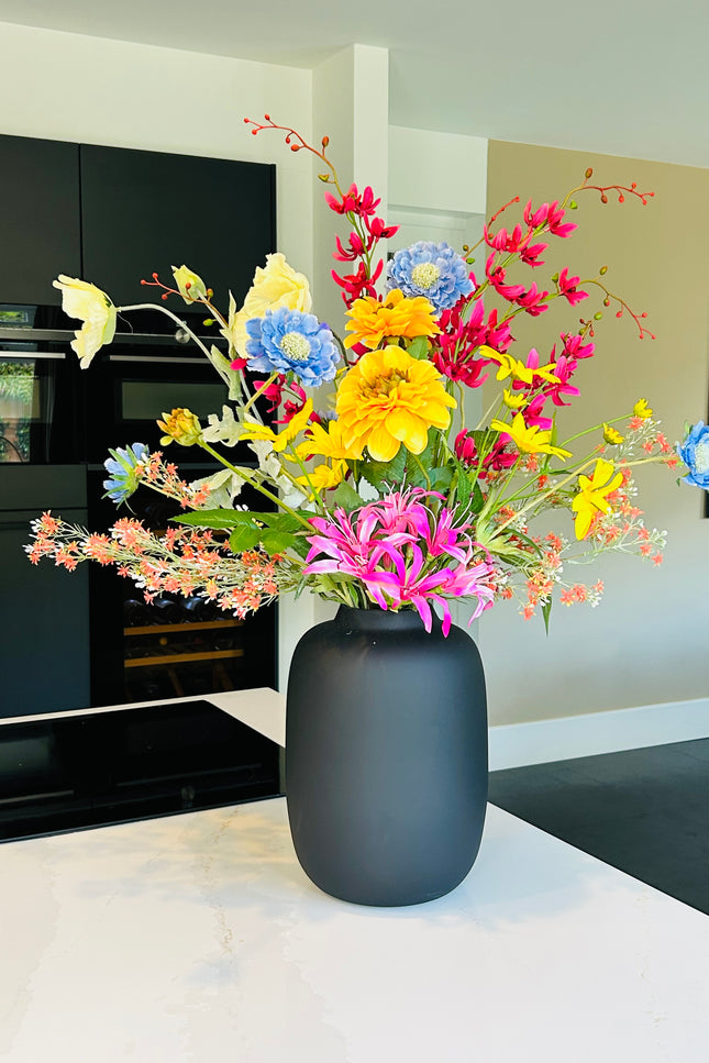 Vaas mat zwart S | The FlowerField